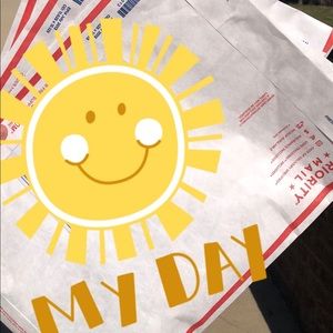 🌞 FREE GIFT WITH PURCHASE 🌞